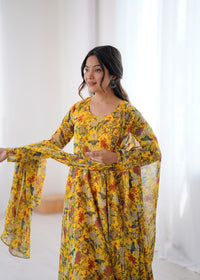 WOMENS BEAUTIFUL PRINTER GOWN WITH DUPATTA