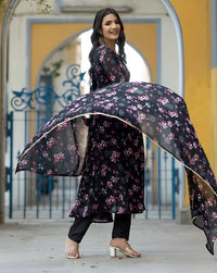 NG CREATION WOMENS PRINTED GOWN WITH DUPATTA
