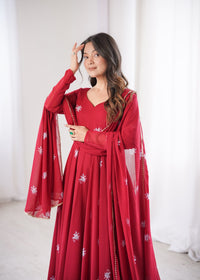 WOMENS BEAUTIFUL PRINTED FLOWER GOWN WITH DUPATTA