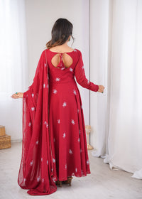 WOMENS BEAUTIFUL PRINTED FLOWER GOWN WITH DUPATTA