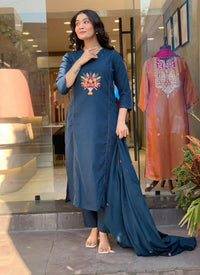 WOMENS BEAUTIFUL SLAWAR SUIT WITH PANT AND DUPATTA